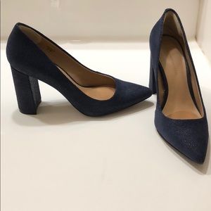 Navy heels